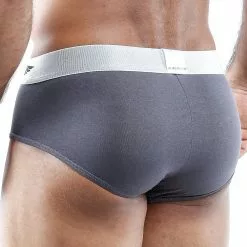 Agacio AGH008 Extraordinary Brief