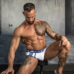 Agacio AGJ020 The Sideline Brief What's New